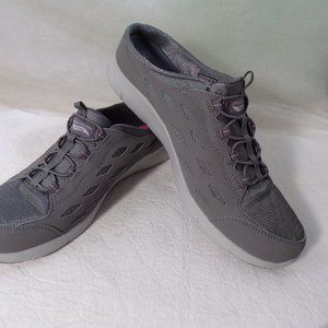 Skechers Gray Clog 104275 Size 11, Arch Fit Lucky Breeze